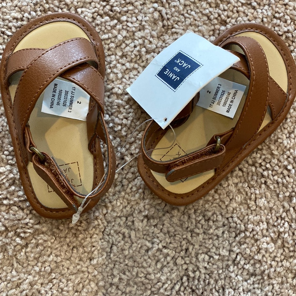 ⭐️5 for $25 - NWT Janie and Jack baby shoes size 2